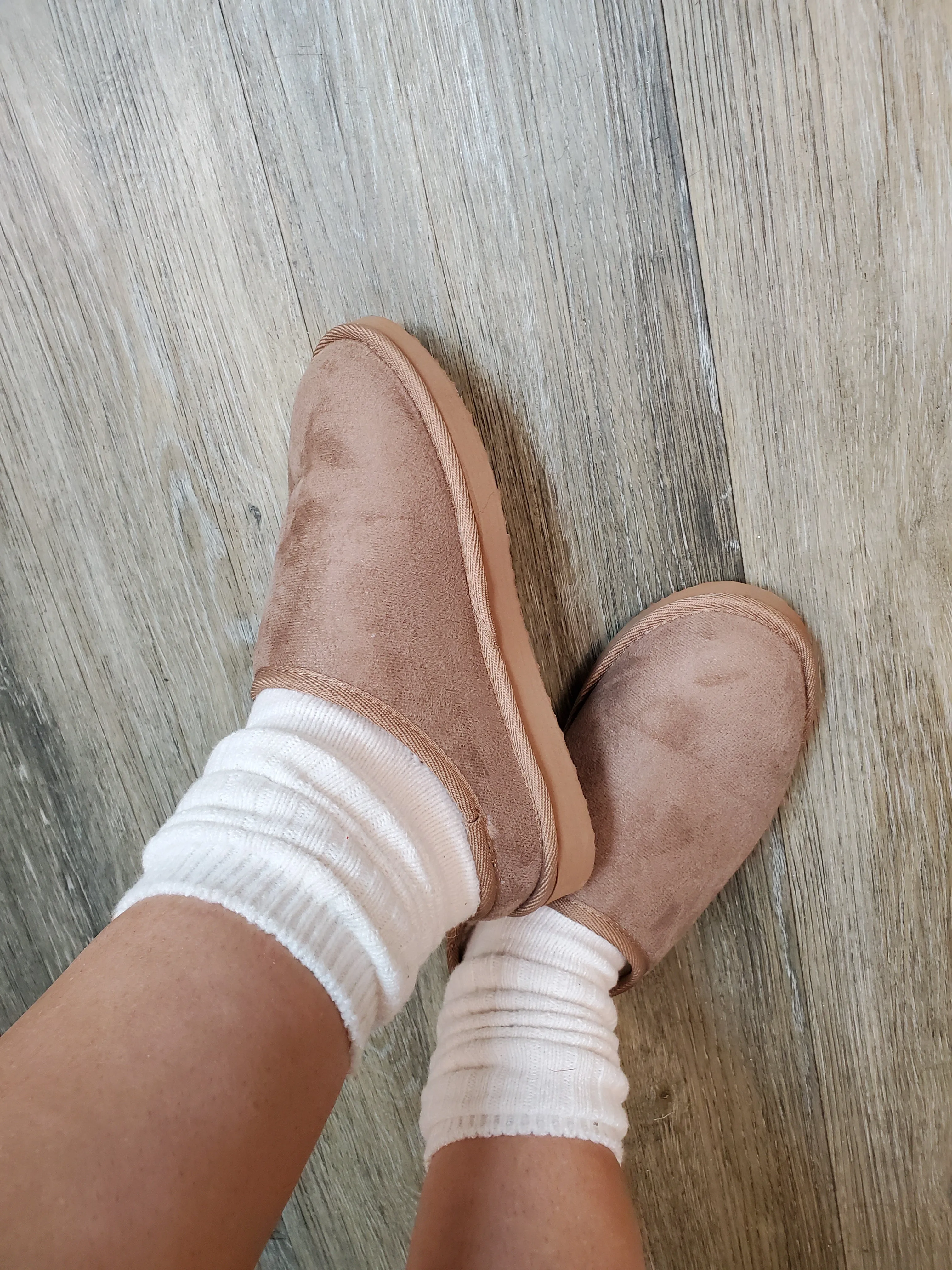 Outwoods Taupe Gallery Fuzzy Slipper