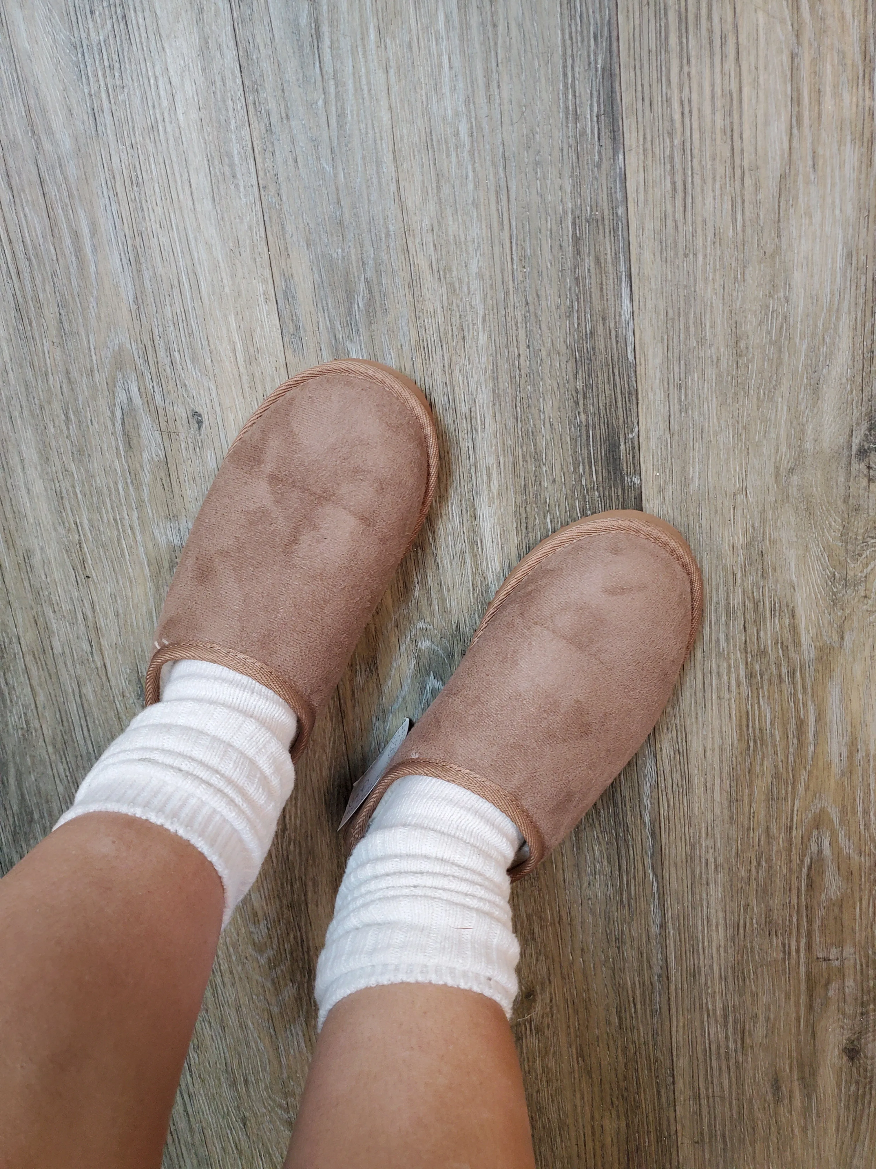 Outwoods Taupe Gallery Fuzzy Slipper